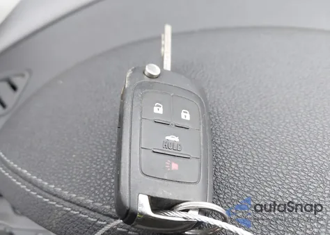 2013 Chevrolet Malibu Eco z USA, uszkodzony, nr VIN 1G11D5RR1DF102278